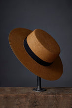 Load image into Gallery viewer, Cruz