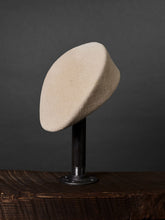 Load image into Gallery viewer, Beret in Midnight Navy
